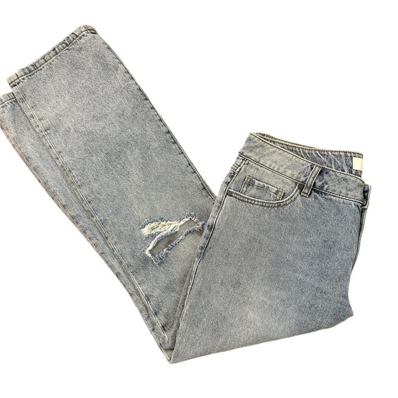 Cabi 100% BF Light Washed Jeans size 10 100% Cotton Classic 2022 Style 6071 - Picture 2 of 8